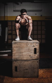 孕晚期坐骨神经痛走不动路怎么办_